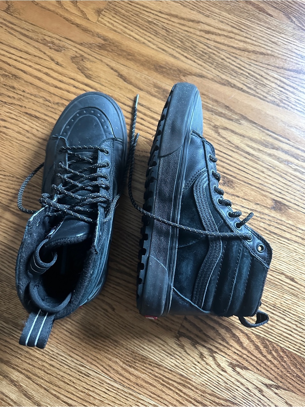Vans Sk8-Hi Waterproof Insulated Shoe